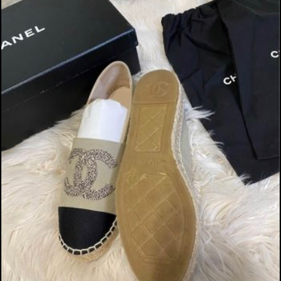 Chanel Espadrille - Picture 3 of 3